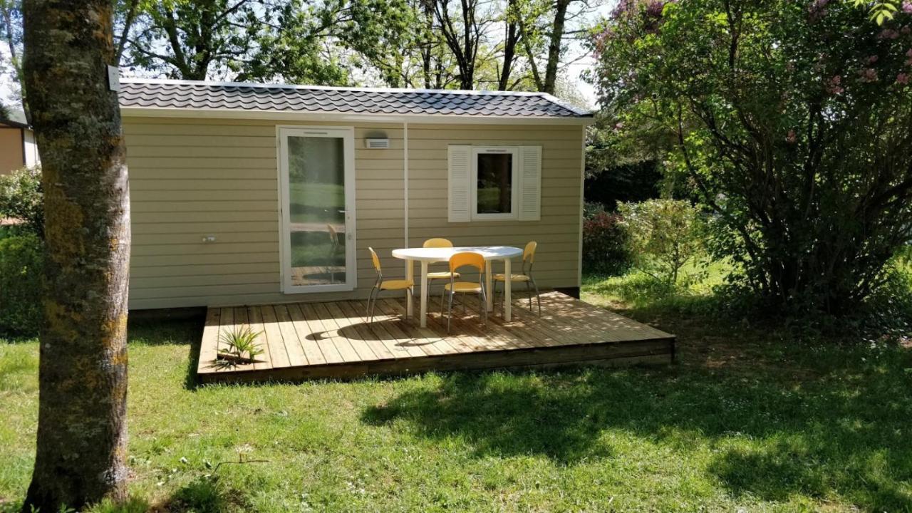 Camping Au Tour De L'Aveyron LʼHospitalet-du-Larzac المظهر الخارجي الصورة