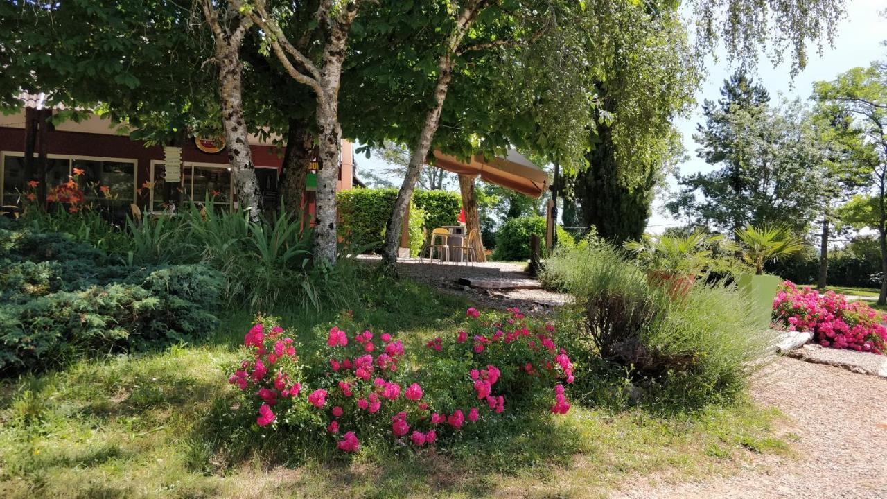 Camping Au Tour De L'Aveyron LʼHospitalet-du-Larzac المظهر الخارجي الصورة
